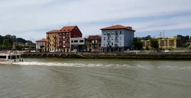 El barco turístico de la Ría de Bilbao reanuda su actividad