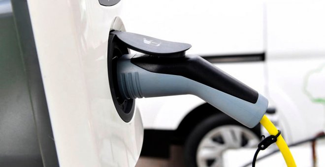 Plan Moves 2020: ayudas de hasta 5.500 euros para comprar coches eléctricos
