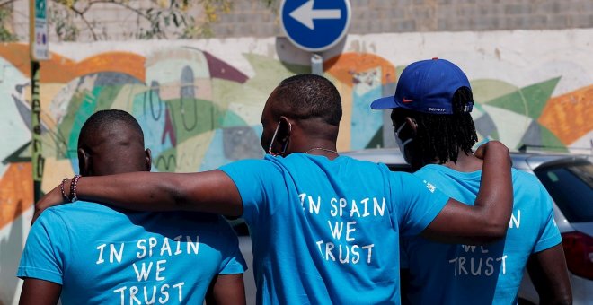 Los migrantes del Aquarius piden al Gobierno que no los "olvide" y regularice su situación: "No podemos respirar"