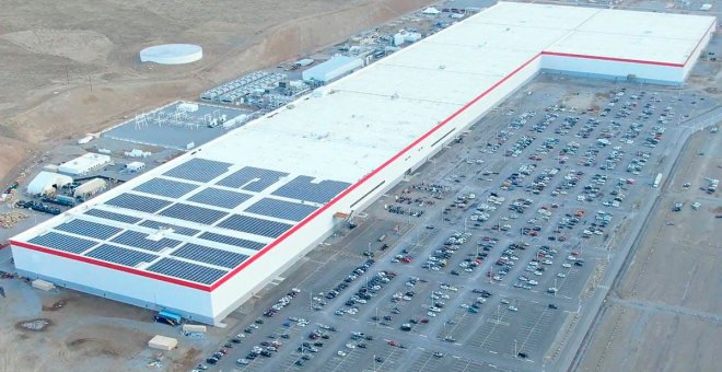 Tesla y Panasonic hacen las paces: seguirán trabajando juntos en la Gigafactoría de Nevada