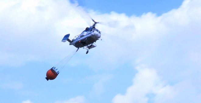 Helicóptero bombardero de 4.500 litros para la lucha contra incendios