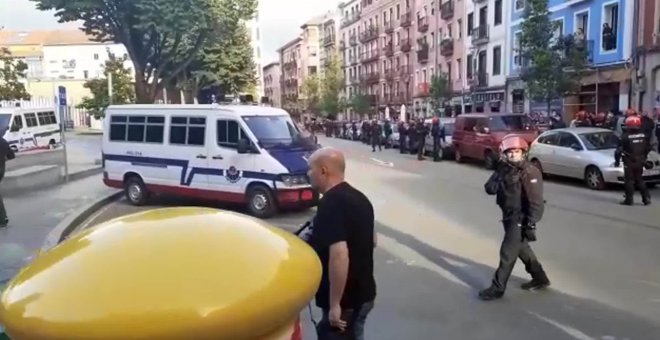 Colectivos antifascistas protestan en Bilbao antes de un acto de Vox