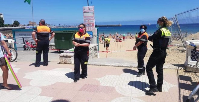 Protección Civil de Castro denuncia "insultos y malas contestaciones" en la noche de San Juan tras el cierre de playas