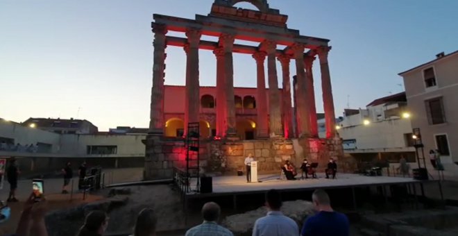 Mérida recuerda a las víctimas del Covid-19 en el Templo de Diana