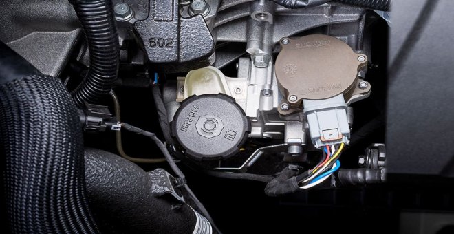 Kia presenta una transmisión manual con embrague por cable para híbridos ligeros