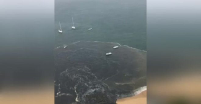 Se investiga un vertido en la Bahía de Acapulco