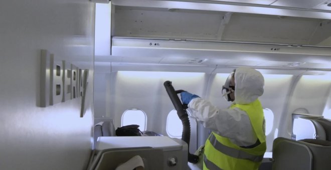 Iberia refuerza la limpieza en los aviones