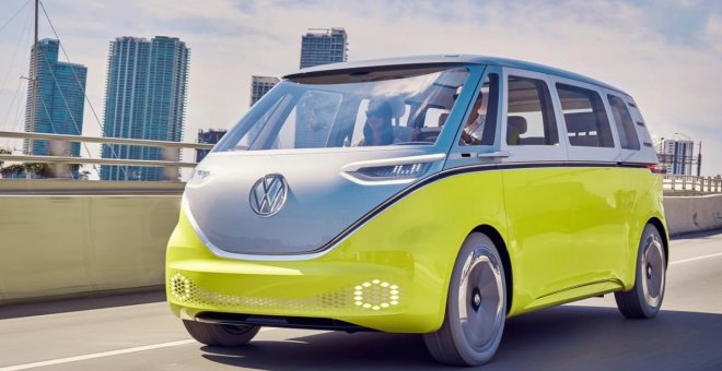 La Volkswagen ID.Buzz llegará en 2022 con versión de pasajeros y furgón