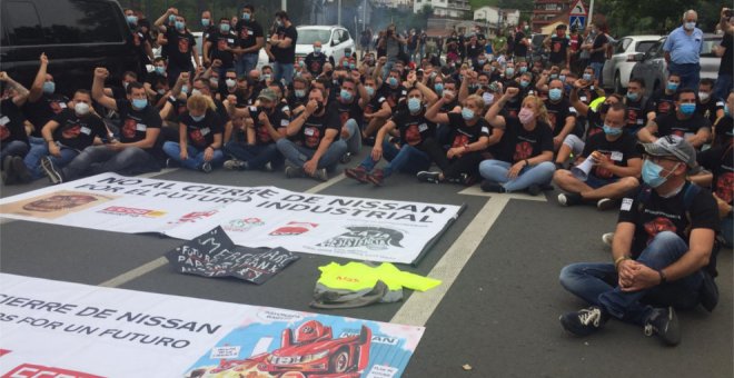 Los trabajadores de Los Corrales apoyarán a los de Barcelona, quienes les han avisado de que "no se fíen" de la empresa, siempre que su protesta sea "pacífica"