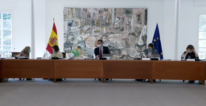 Abismales diferencias entre el PSOE y UP en la gestión de la migración anuncian otra disputa en el Gobierno y otras cuatro noticias de este domingo, 12 de julio