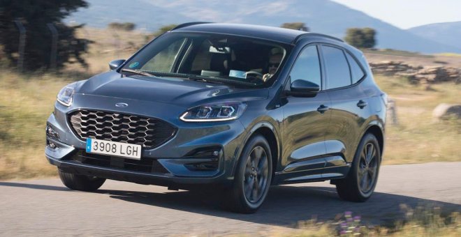 El Ford Kuga Hybrid, la tercera versión electrificada del Kuga, llegará a finales de año