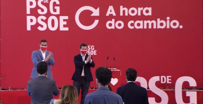Sánchez y Casado continúan con la campaña electoral en Galicia