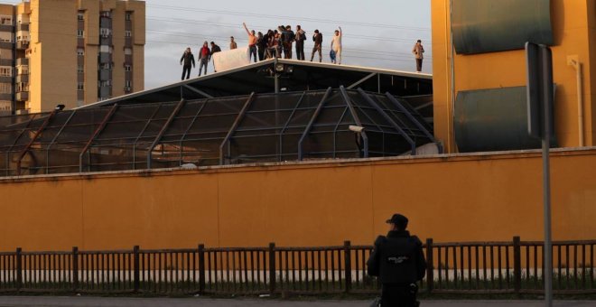 Reabre el CIE de Madrid con el internamiento de 46 migrantes argelinos