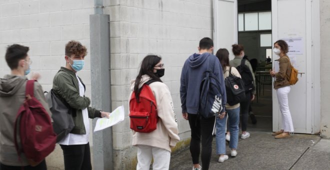 Gallegos afrontan su primer día de selectividad en el campus de Lugo