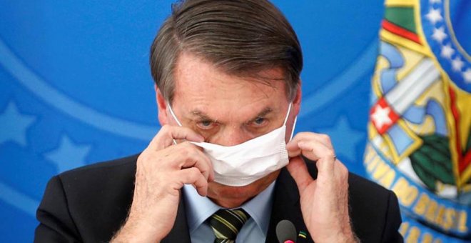 Bolsonaro, de la "gripecita" al positivo