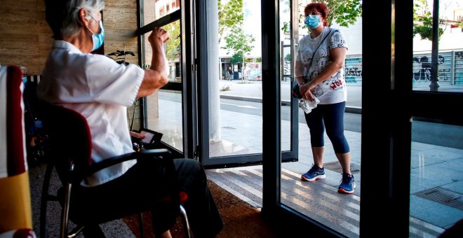 Denuncian al Gobierno y a otras tres comunidades autónomas por las órdenes dadas en las residencias de ancianos