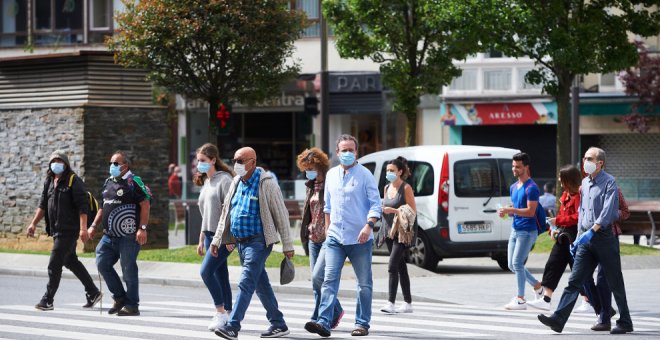 El Gobierno estudia hacer obligatorias las mascarillas a través de un decreto