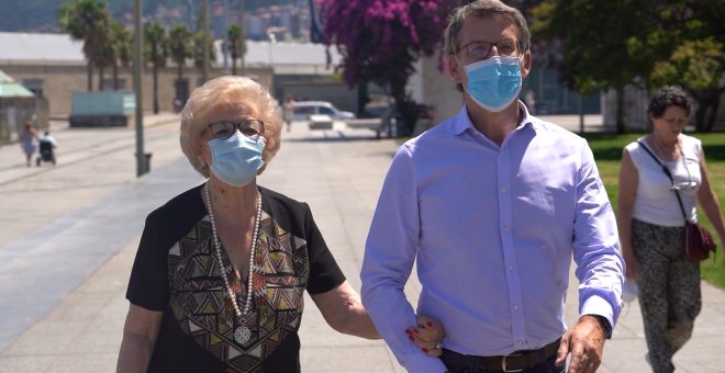 Feijóo visita a su madre durante la jornada de reflexión