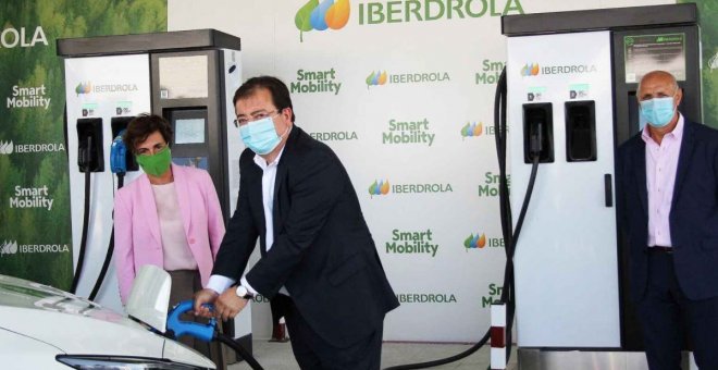Iberdrola unirá el centro y sur de España con un corredor de cargadores rápidos para coches eléctricos