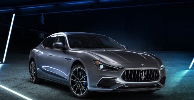 El Maserati Ghibli se convierte en el primer coche híbrido de la marca