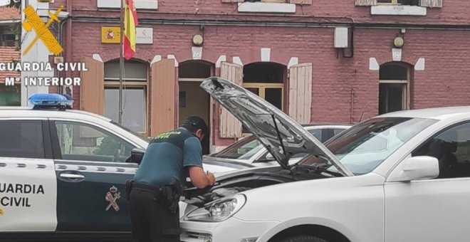 Detienen a una pareja de Miengo por estafar coches de alta gama a dos concesionarios