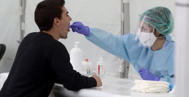España suma 628 contagios en las últimas horas y 10 muertes en una semana