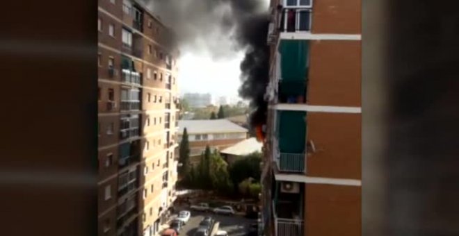 11 personas afectadas tras un incendio en un piso de Málaga