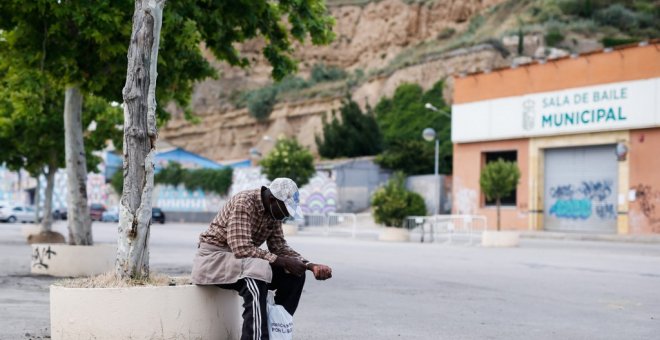 Las precarias condiciones de los temporeros pasan de la invisibilidad a problema sanitario nacional