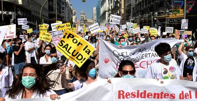Los mir vuelven a la huelga en Madrid: "Hacemos hasta 60 y 80 horas semanales"