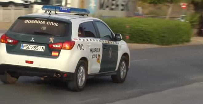 La Guardia Civil continúa la búsqueda de 44 argelinos fugados de un pabellón de Cartagena donde guardaban cuarentena