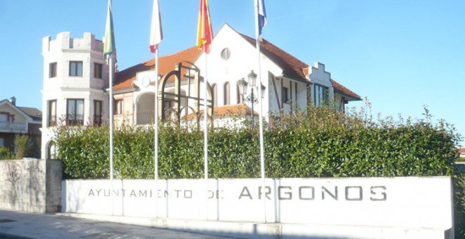 El Ayuntamiento coloca el nombre de los barrios en las marquesinas