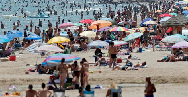 Las temperaturas bajan en gran parte de España, aunque 15 provincias estarán en aviso por calor y ocho por tormentas: consulta la previsión de tu comunidad
