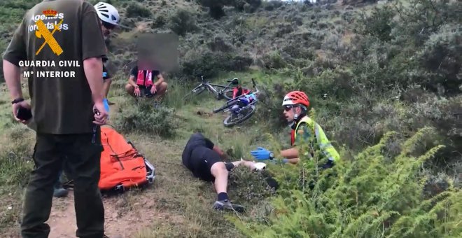 El Servicio de Montaña de la Guardia Civil en La Rioja rescata a dos personas