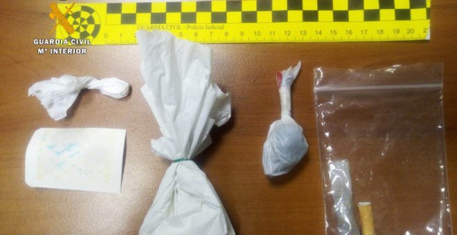 Detenidos dos jóvenes en Laredo con 20 gramos de cocaína