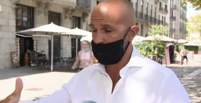 El vídeo de la agresión a tres turistas durante un intento de robo en Barcelona