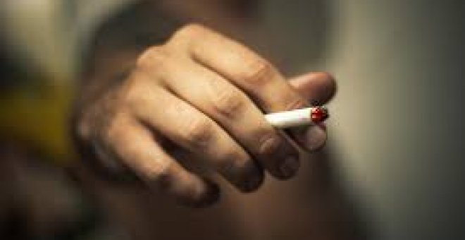 Principia Marsupia - Prohibición de fumar en la calle: una buena medida, pero que no frenará la pandemia