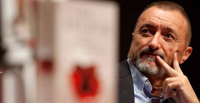 Pérez-Reverte, intimidado en plena calle por una mujer: "Acojonado me tenía"