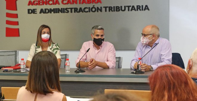 Zuloaga defiende un "gran proyecto de salud" en Cantabria para financiar con cargo al fondo de reconstrucción de la UE