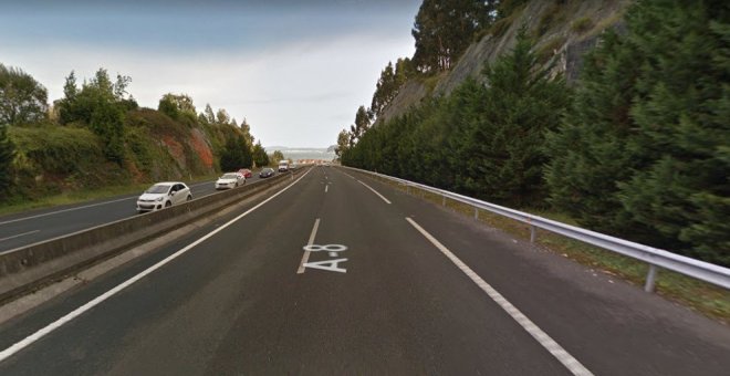 La A-8 en sentido Cantabria registra cinco kilómetros de retenciones por un accidente en Zierbena