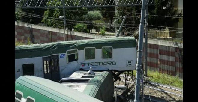 Tres heridos al descarrilar un tren en Italia