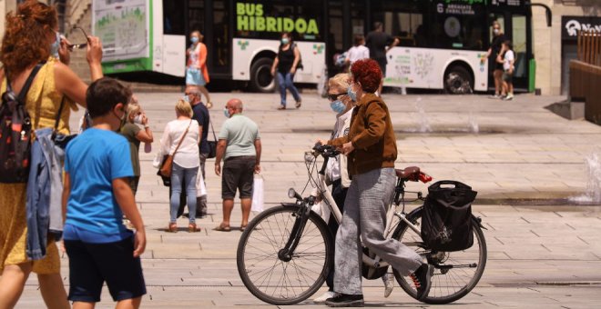 El Gobierno vasco confirma "la segunda ola" de COVID-19 e insta a que los niños no se relacionen entre sí ante un septiembre "complicado"