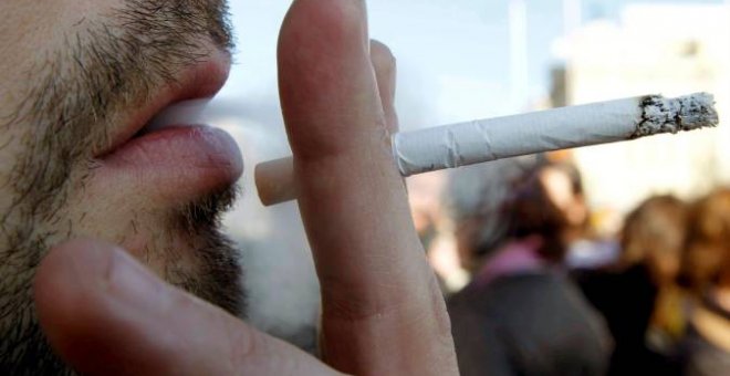 Un juzgado impide que se prohíba fumar y se obligue a usar mascarilla en cualquier espacio de Alcázar de San Juan