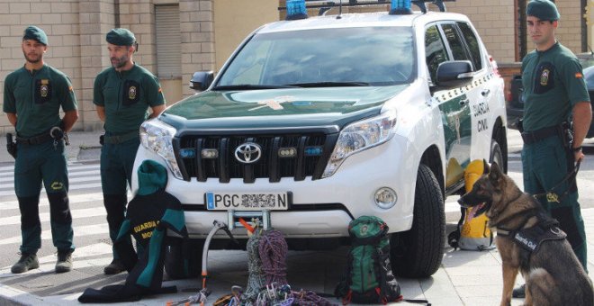 Los Greim recuperan una granada en una cavidad próxima a Coventosa que destruyen los Tedax