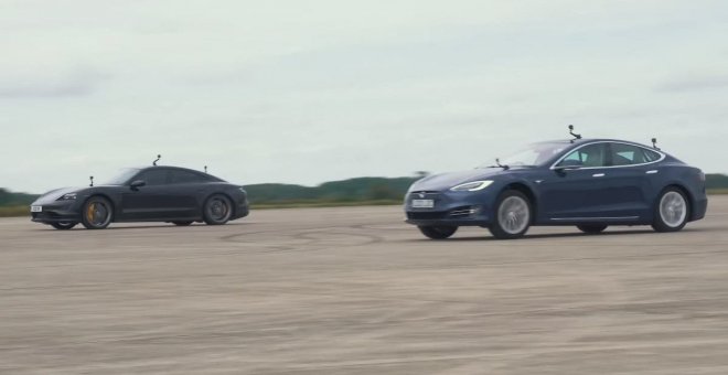 El Tesla Model S Performance ya no es imbatible acelerando: así cae contra el Porsche Taycan Turbo S