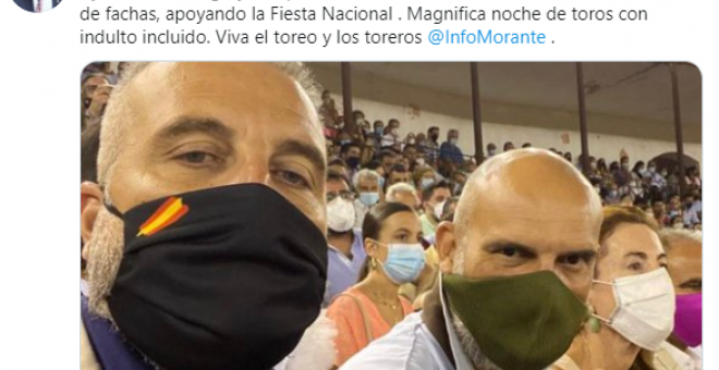 Un diputado de Vox fotografiado en una corrida de toros días después de mostrar su preocupación por la vuelta al cole