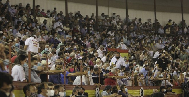 Mérida celebra una corrida de toros multitudinaria que podría no haber cumplido con las limitaciones de la Junta