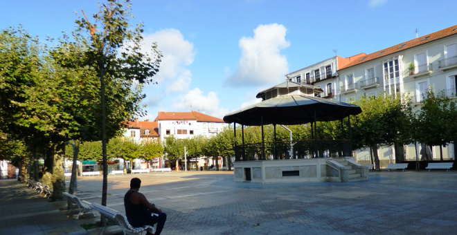 Convocada una concentración en Santoña para protestar por la apertura de los centros educativos