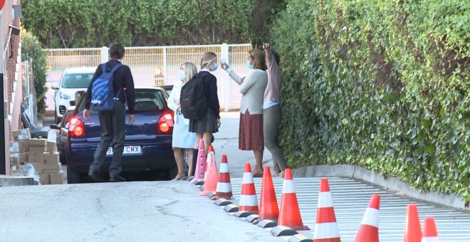 La Princesa Leonor empieza el curso escolar tomándose la temperatura