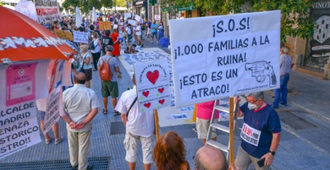 ''Desmantelar el Rastro sería cargarse patrimonio cultural del pueblo de Madrid''