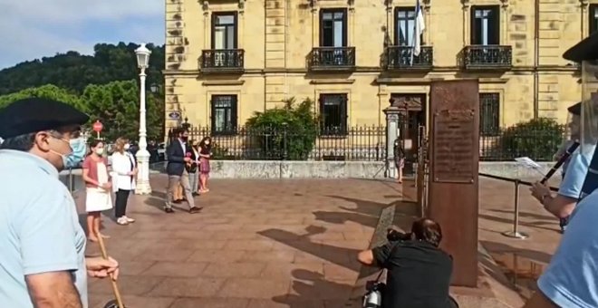 El Ayuntamiento de San Sebastián recuerda a las víctimas del franquismo